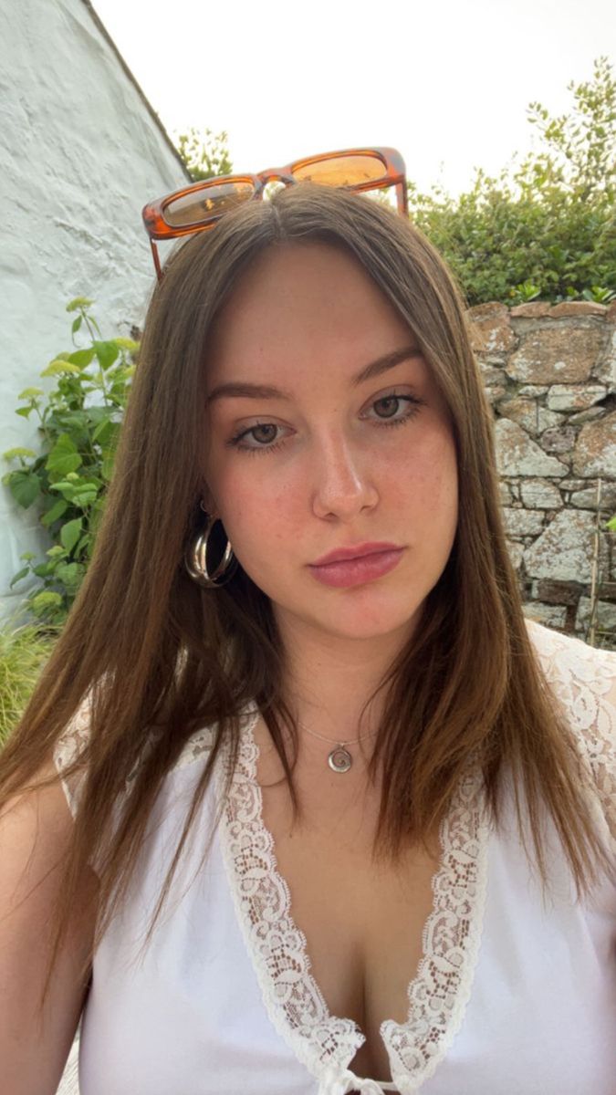 Lena K.